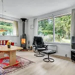 Three-bedroom In 펜션 *