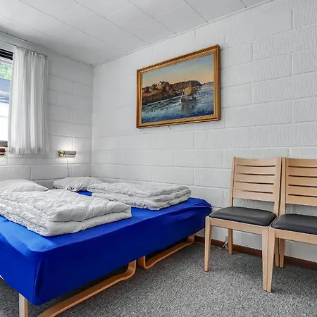 Three-bedroom In * Knebel
