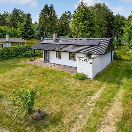 Three-bedroom In * Knebel