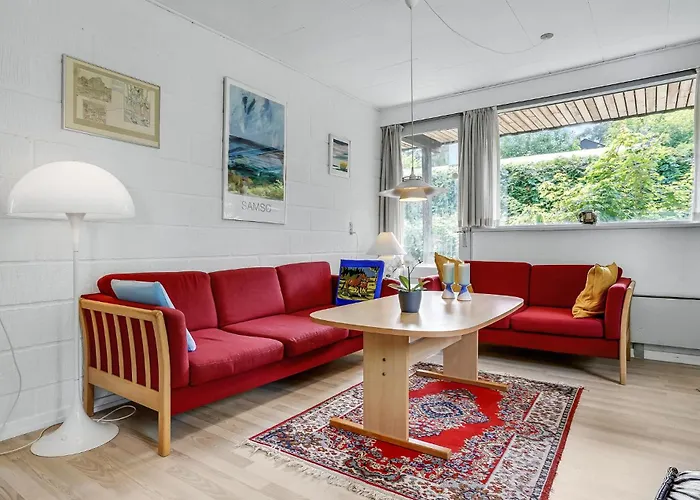 Three-bedroom In Knebel