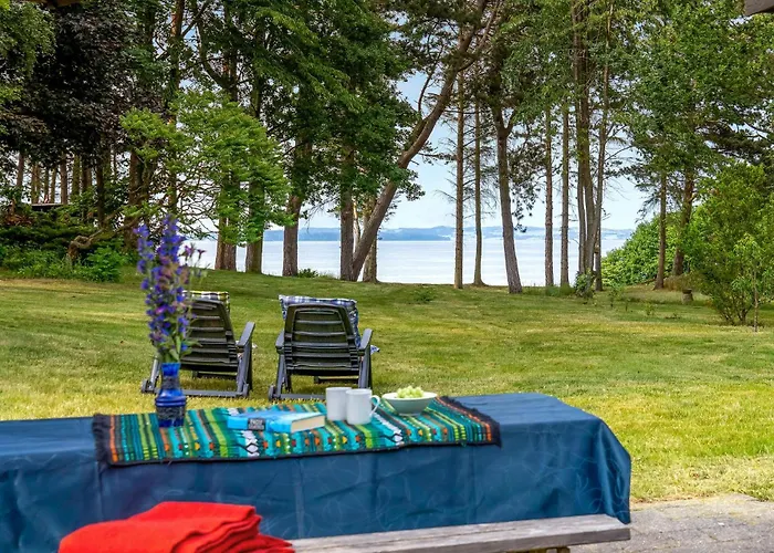 Holiday home Three-bedroom In Knebel