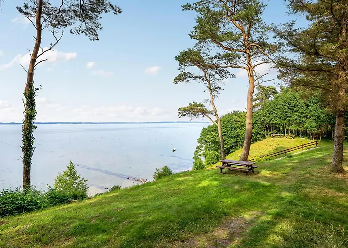 Three-bedroom In Knebel