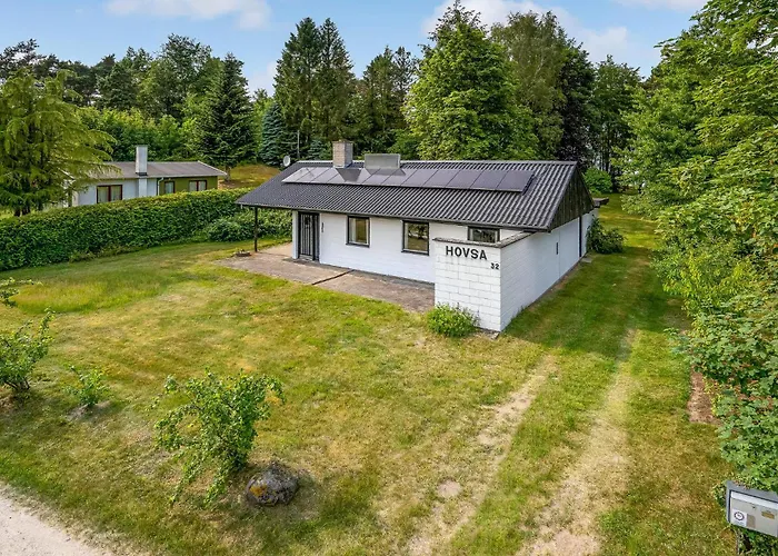 Three-bedroom In * Knebel